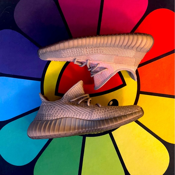 Yeezy 350 V2 “Taupe” - Picture 1 of 4